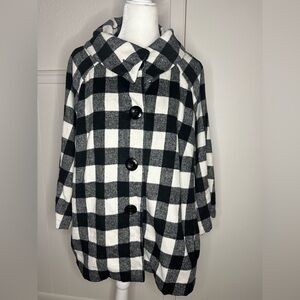 Ali Miles Black and White Plaid Cape size 2X